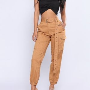 Fashion Nova Cargo chic pants